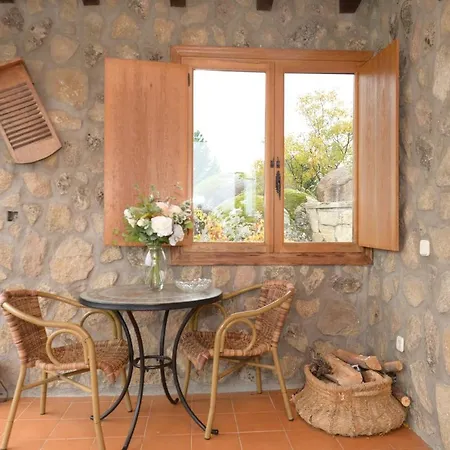 Chalet Roja *